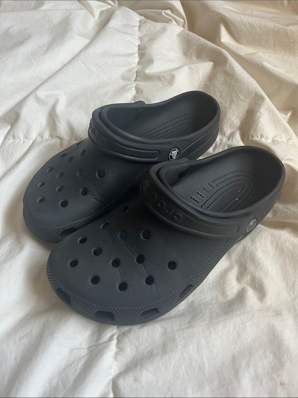 Black crocs
